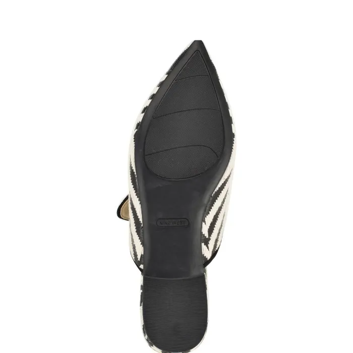 Barbra Flat Mules Blackwhite Raffia Women Nine West Mules