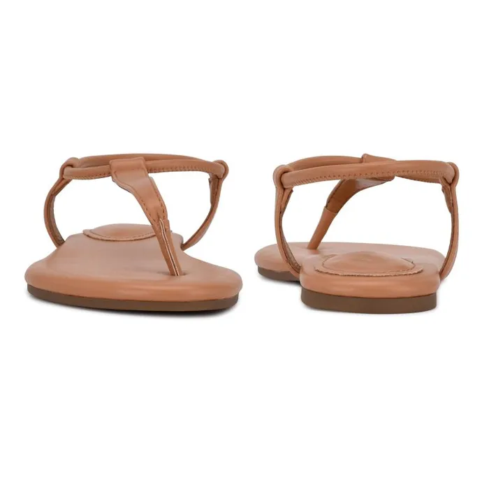 Bassie Flat Sandals Natural Women Nine West Sandals