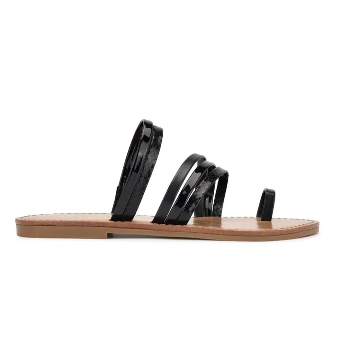 Cins Toe Ring Flat Strappy Slide Sandals Black Women Nine West Sandals