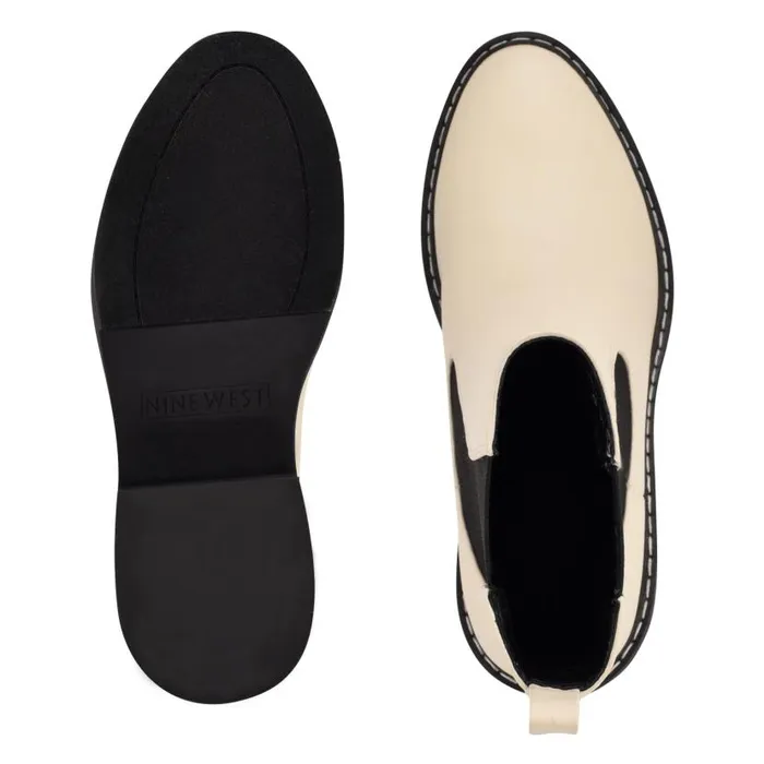 Dolea Chelsea Lug Sole Boots Creamblack Women Nine West Heels