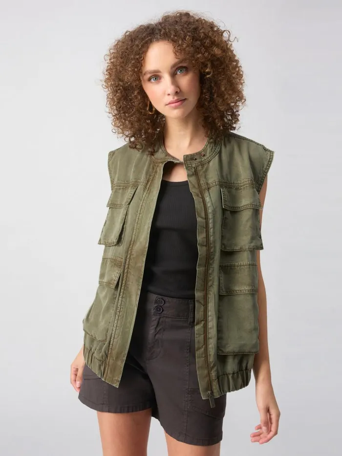 Field Utility Vest Washed Olive Women Sanctuary Clothing Jackets and Outerwear