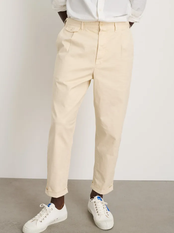 Men Alex Mill Pants Standard Pleated Pant In Chino Oat Milk