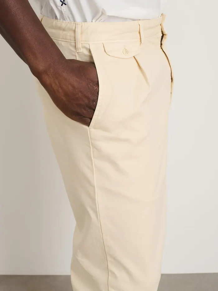 Men Alex Mill Pants Standard Pleated Pant In Chino Oat Milk