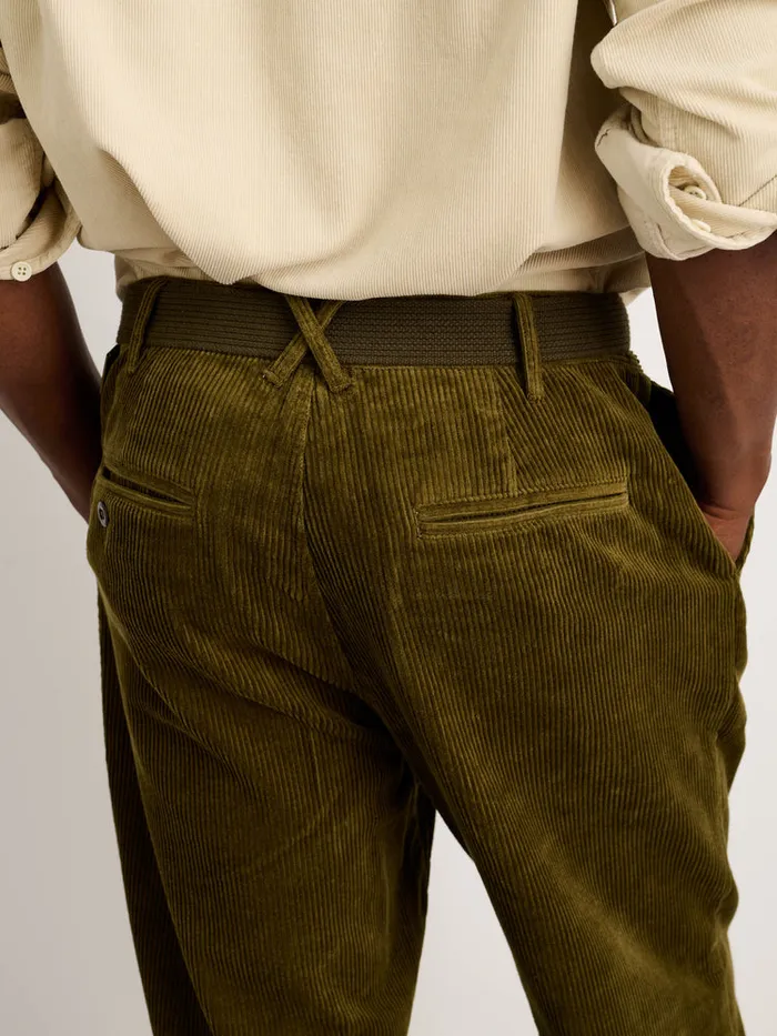 Men Alex Mill Pants Standard Pleated Pant In Corduroy Dark Olive