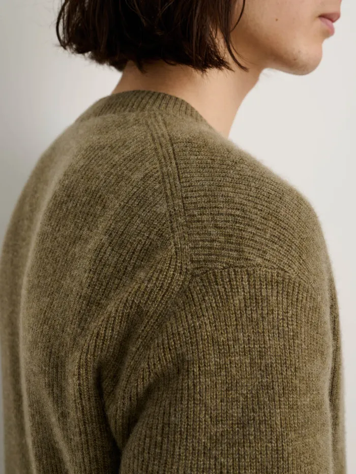 Men Alex Mill Sweaters Sweatshirts VNeck Sweater In Lightweight Cashmere Heather Olive