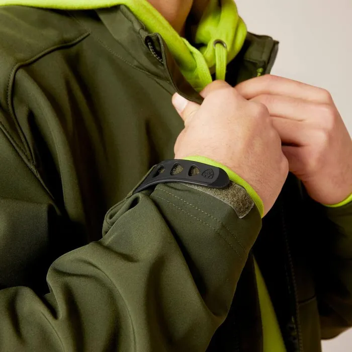 Men Jackets and Vests Ariat Logo 20 Softshell Jacket Duffle Bag Men Jackets and Vests Ariat Logo 20 Softshell Jacket Duffle Bag