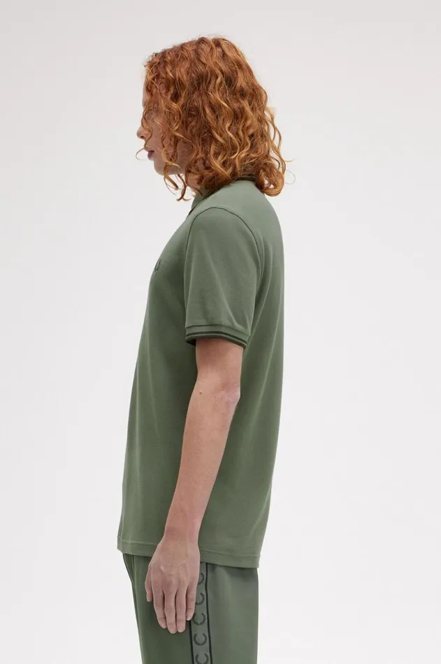 Men Polo Shirts Fred Perry M3600 Laurel Wreath Greennight Greennight Green