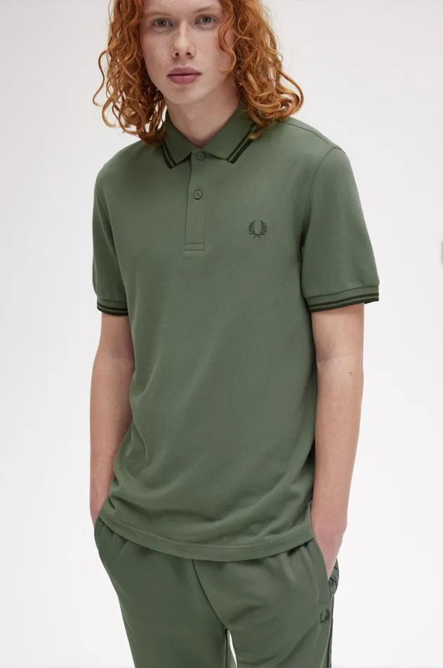 Men Polo Shirts Fred Perry M3600 Laurel Wreath Greennight Greennight Green