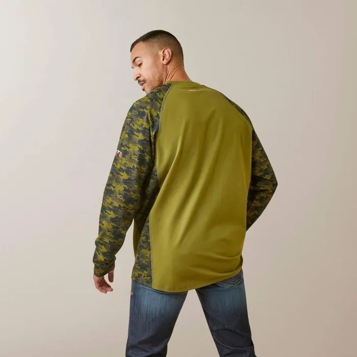 Men TShirts and Polos Ariat FR Stretch Camo Baseball TShirt Avocado Camo Men TShirts and Polos Ariat FR Stretch Camo Baseball TShirt Avocado Camo