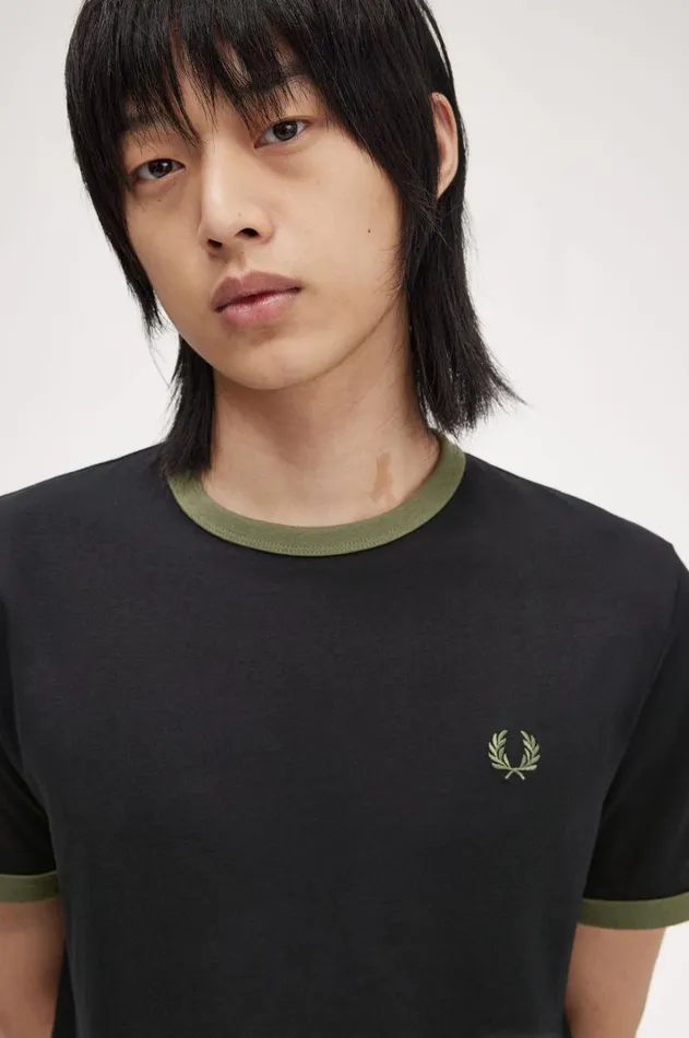 Men TShirts Fred Perry Ringer TShirt Blacklaurel Wreath Green