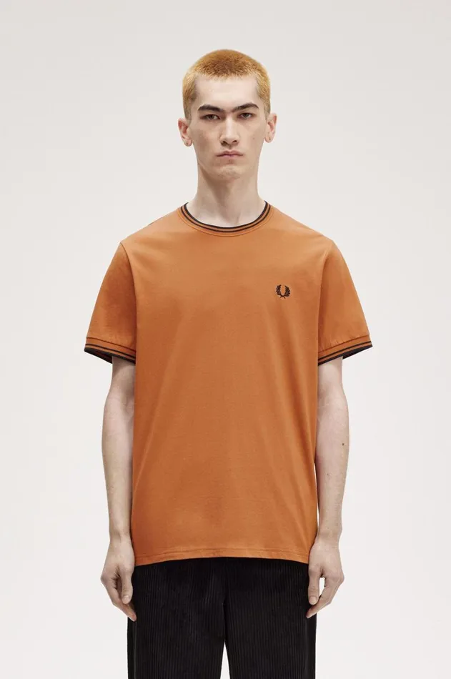 Men TShirts Fred Perry Twin Tipped TShirt Marmaladeblack