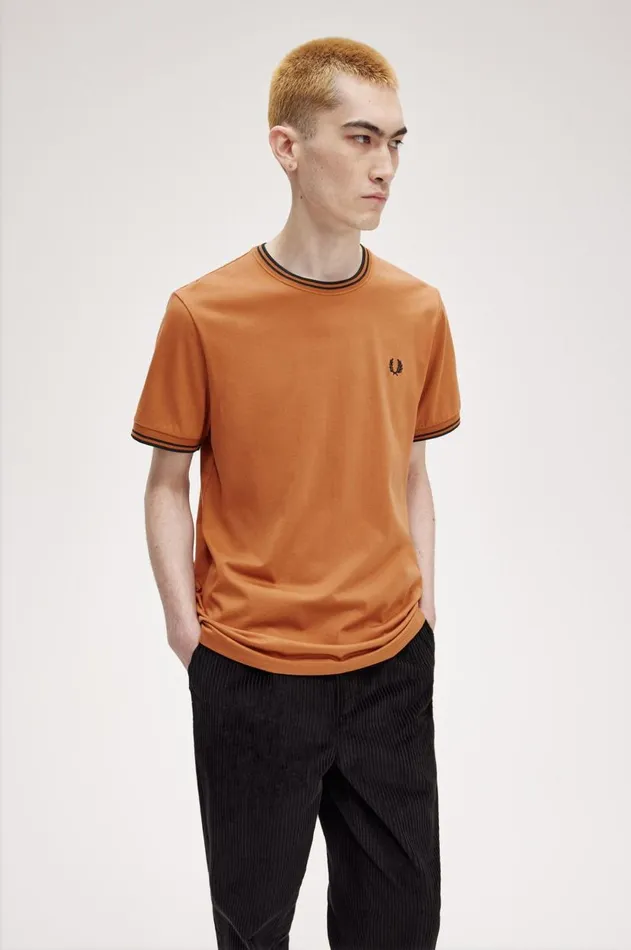 Men TShirts Fred Perry Twin Tipped TShirt Marmaladeblack