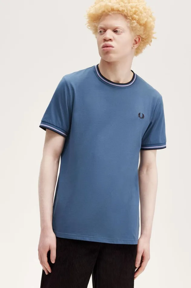Men TShirts Fred Perry Twin Tipped TShirt Midnight Blueultra Violetnavy