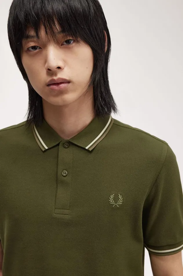 Men The Fred Perry Shirt Fred Perry M3600 Hunting Greenlight Oysterlaurel Wreath Green