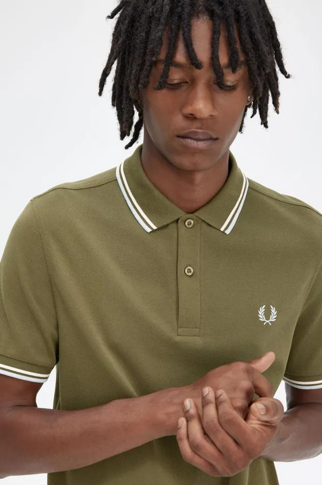Men The Fred Perry Shirt Fred Perry M3600 Uniform Greensnow Whitelight Ice
