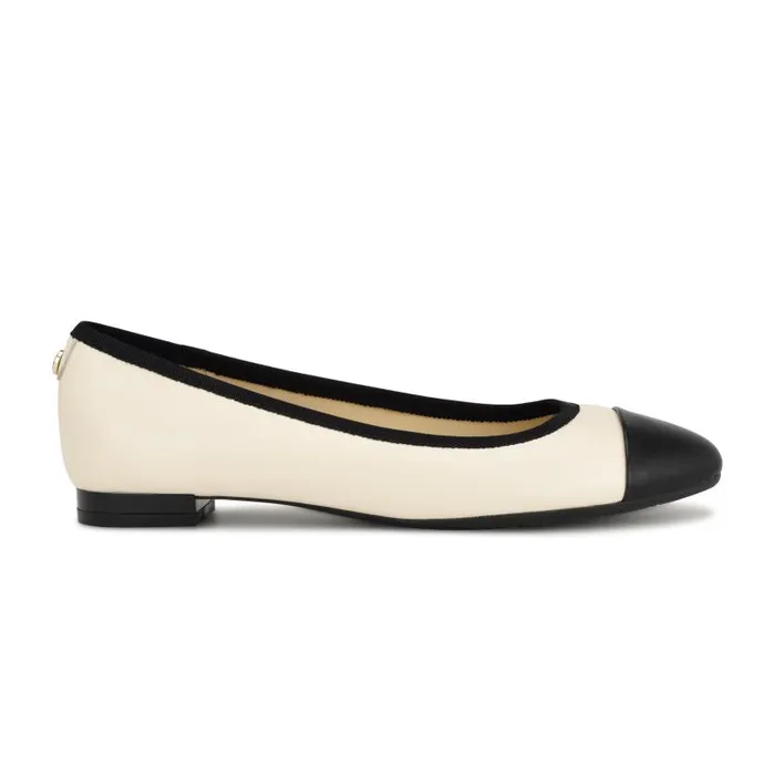 Ollin 9X9 Dress Flats White Women Nine West Ballets