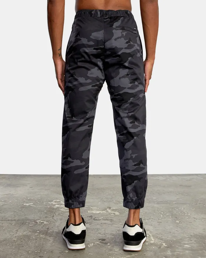 RVCA Mens Pants Spectrum Cuffed Workout Pants Camo Cam Gift Ideas