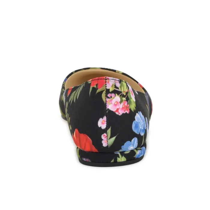 Speakup Almond Toe Flats Black Floral Women Nine West Flats and Loafers