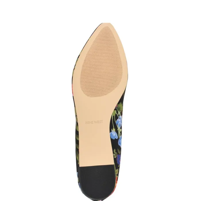Speakup Almond Toe Flats Black Floral Women Nine West Flats and Loafers