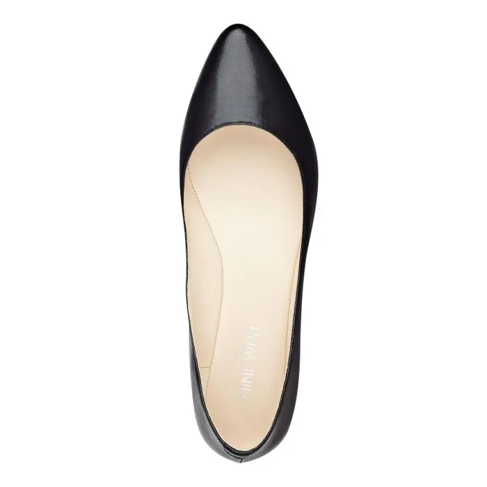 Speakup Almond Toe Flats Black Leather Women Nine West Flats and Loafers