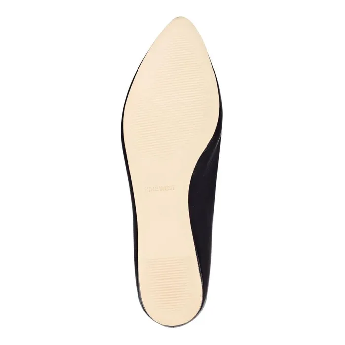 Speakup Almond Toe Flats Black Leather Women Nine West Flats and Loafers