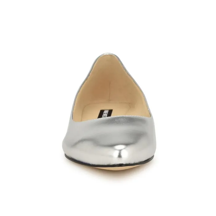 Speakup Almond Toe Flats Silver Women Nine West Ballets