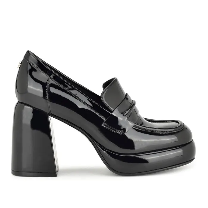 Verge Casual Moc Loafers Black Women Nine West Flats and Loafers