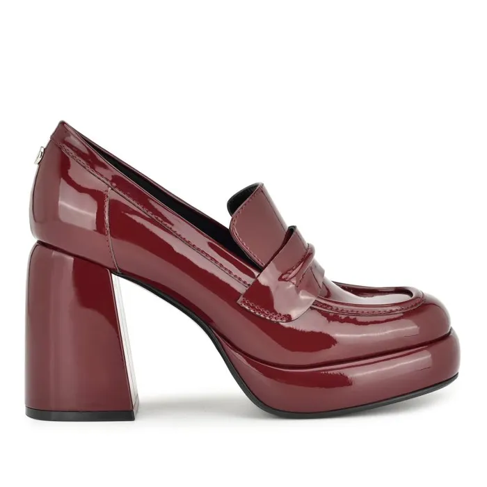Verge Casual Moc Loafers Medium Red Women Nine West Flats and Loafers