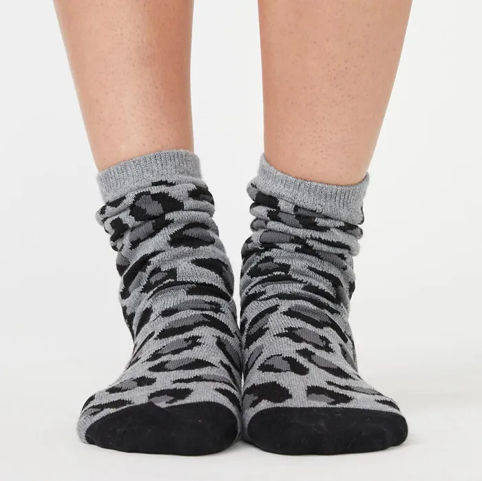 Women Accessories MONROW Leopard Calf Socks Heather Grey