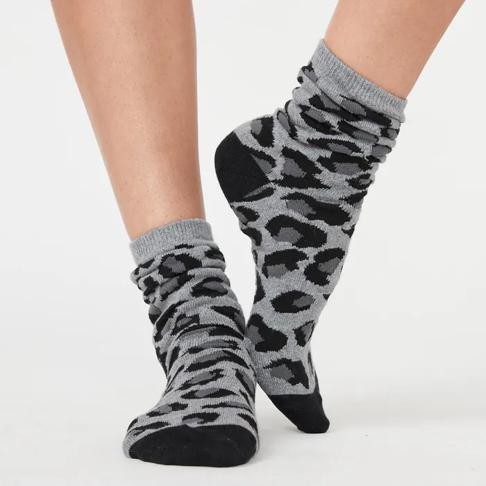 Women Accessories MONROW Leopard Calf Socks Heather Grey