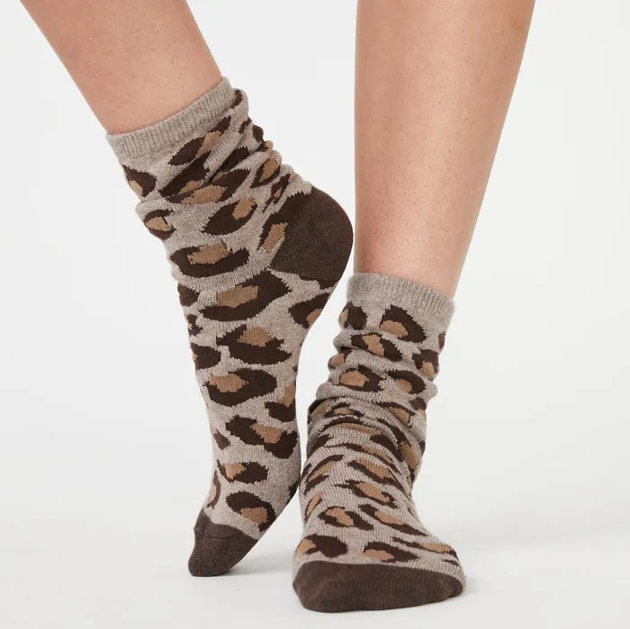 Women Accessories MONROW Leopard Calf Socks Iced Coffee