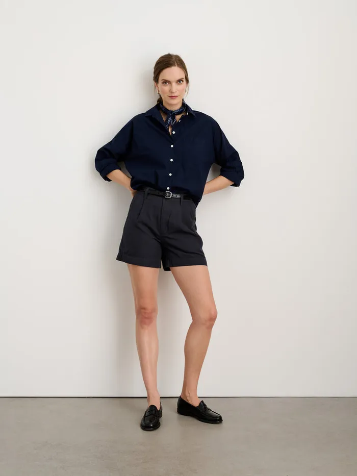 Women Alex Mill Suiting Pleated Shorts In Twill Washed Black