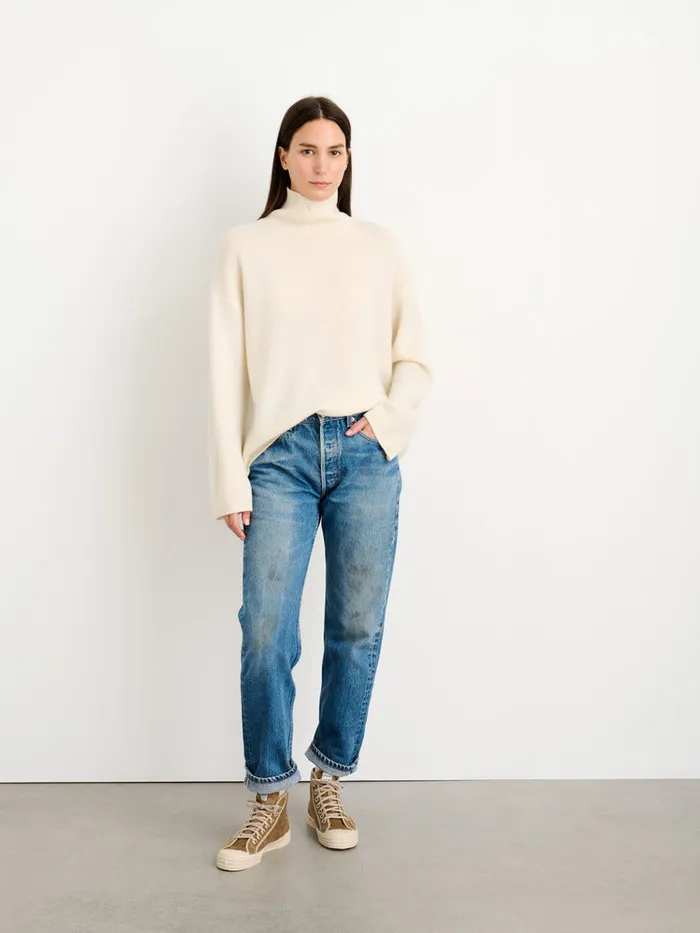 Women Alex Mill Sweaters Cecile Turtleneck In Cashmere Ivory