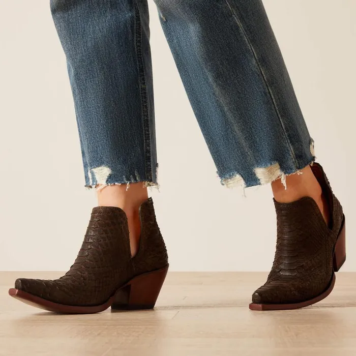 Women Denim Ariat Ultra High Rise Tomboy Straight Jean Moana Women Denim Ariat Ultra High Rise Tomboy Straight Jean Moana