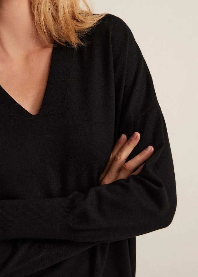 Women Phase Eight Knitwear Flora Black VNeck Fine Knit Top Black