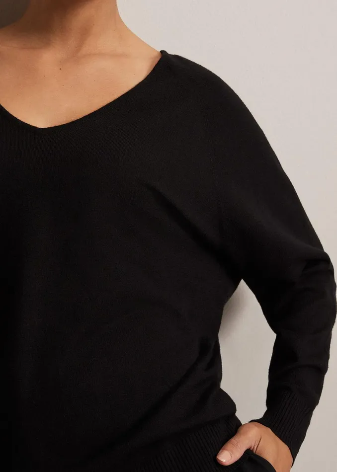 Women Phase Eight Knitwear Senita Fine Knit VNeck Jumper Black