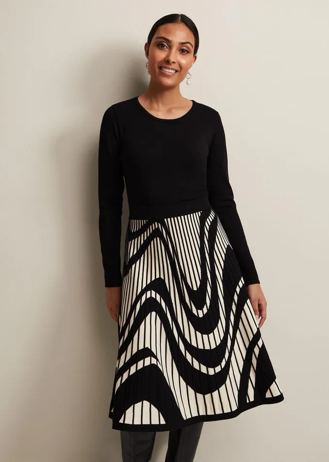 Women Phase Eight Petite Dresses Petite Silvia Fit And Flare Dress Blackivory