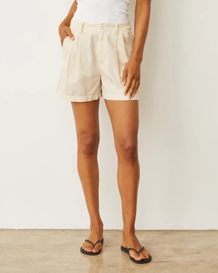 Women Shorts MONROW Mini Corduroy Pleated Shorts Cream