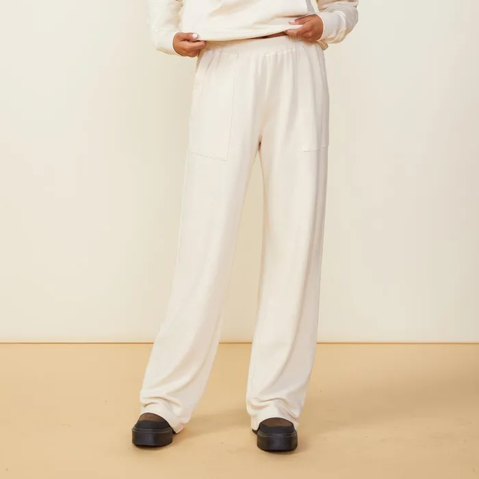 Women Sweats MONROW Supersoft Fleece Patch Pocket Sweat Off White