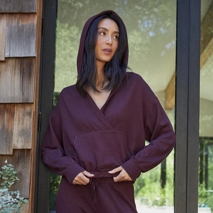 Women Sweatshirts MONROW Supersoft Fleece V Hoody With Silky Piping Merlot