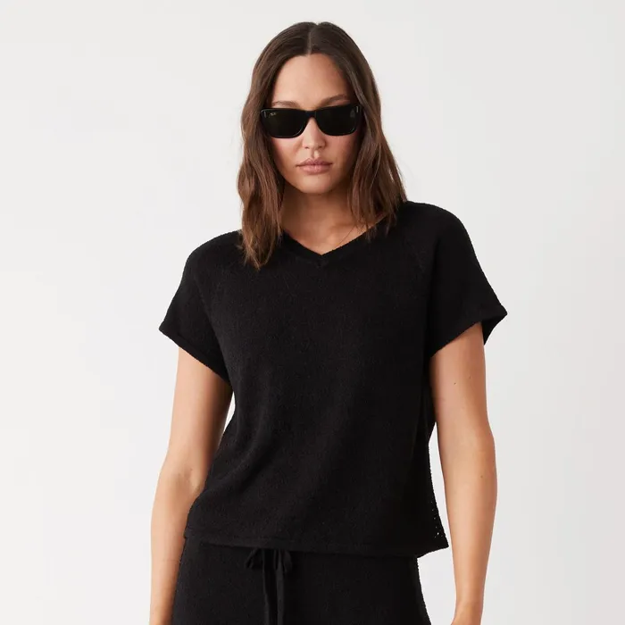 Women Tees MONROW Boucle Knit Vneck Black