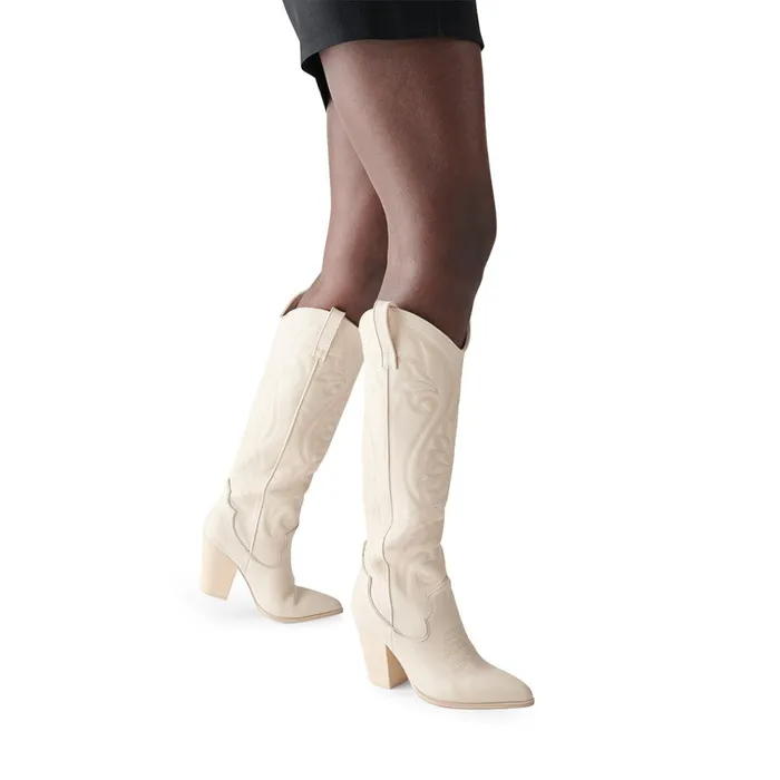 Womens Lasso Chestnut Suede Steve Madden Boots and Booties