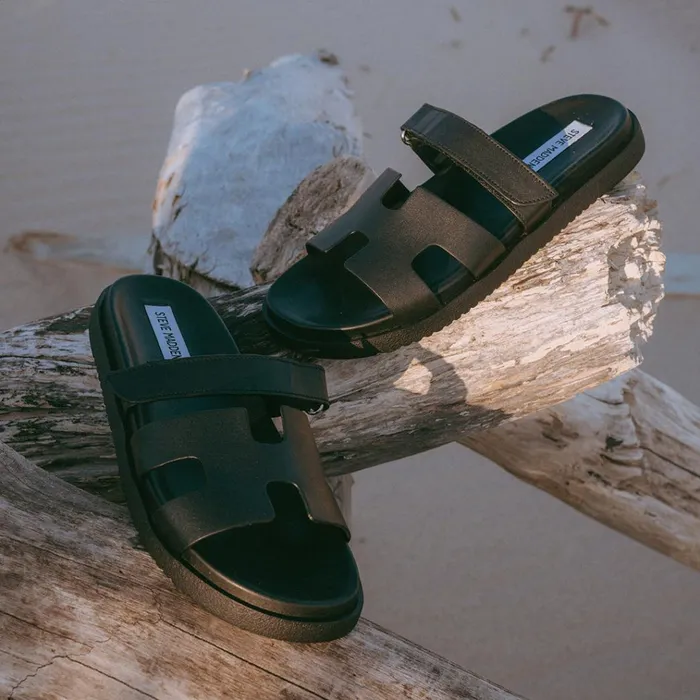 Womens Mayven Black Leather Steve Madden Sandals